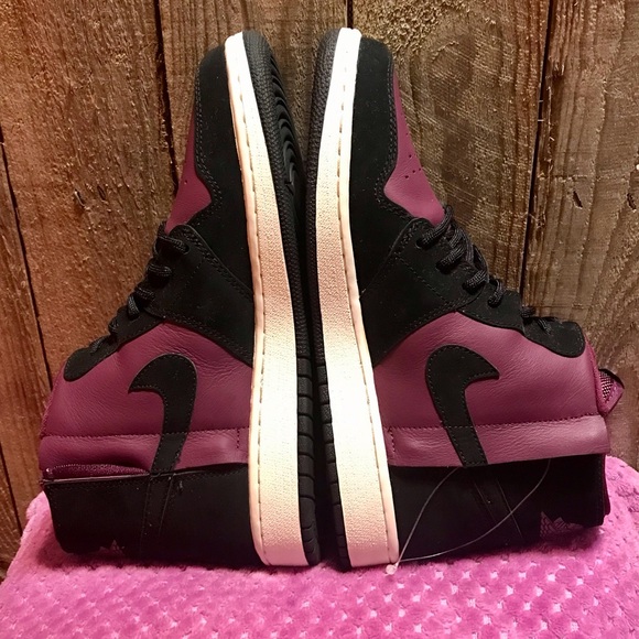 Nike Air Jordans - Picture 2 of 13